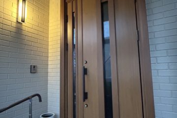 玄関のカバー工法