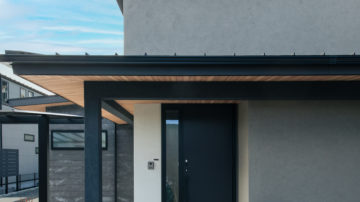 富士山を望む塗壁とソリドの家