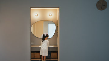 家族が集うLDKのある三角屋根の家