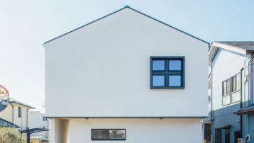 家族の「好き」を詰め込んだ、アーチ壁のヌックと音楽室がある家